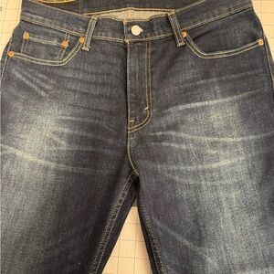 Levi’s 511 32 x 32 Dark wash Denim Jeans
